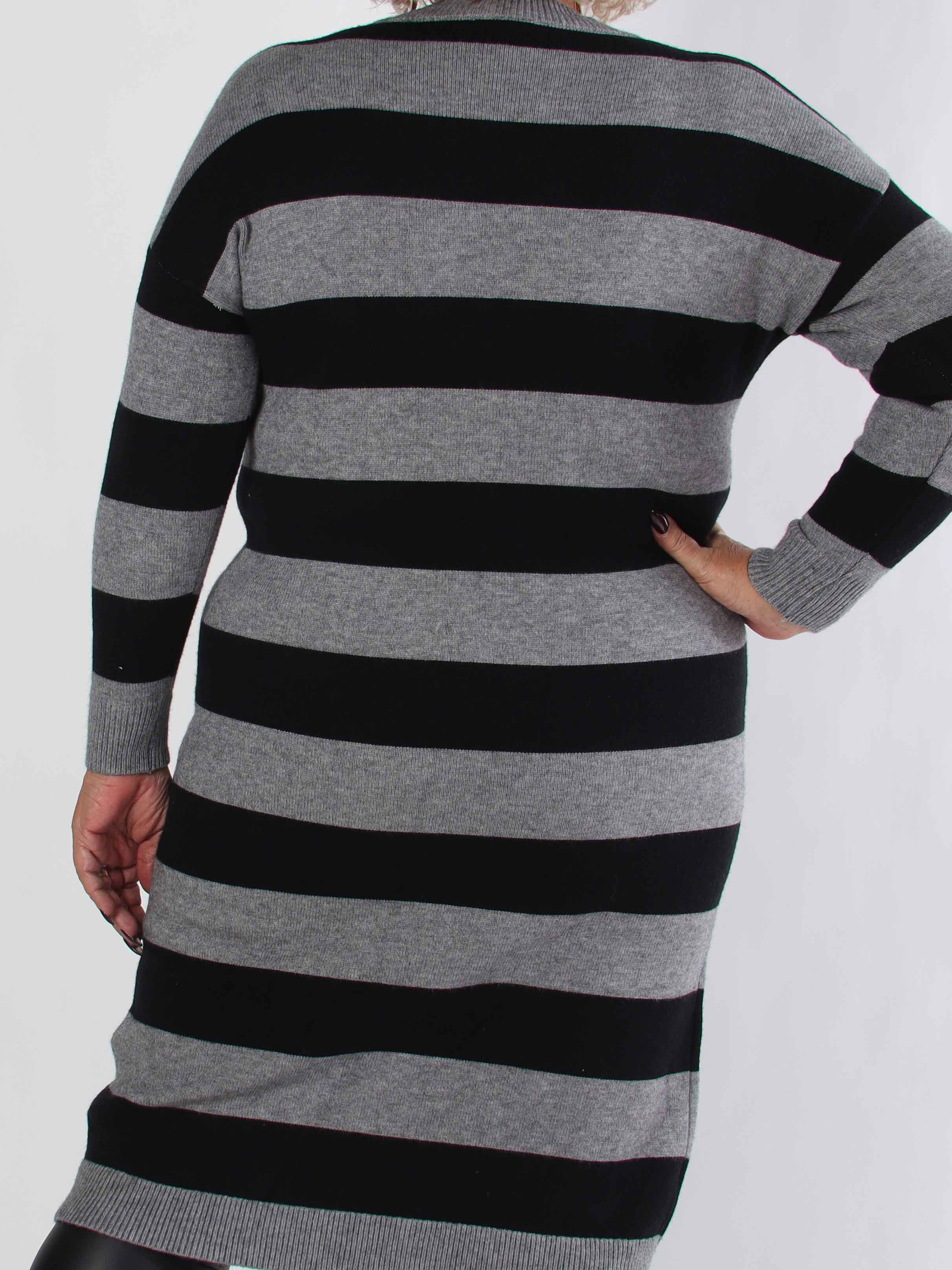 Alvilda - Lång mjuk stickad klänning med ränder